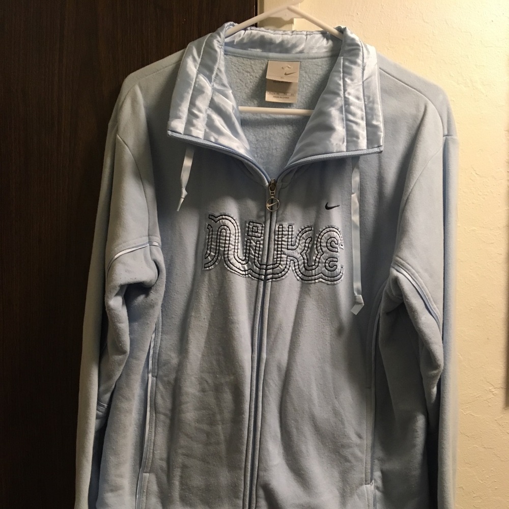 Nike jacket w/zipper